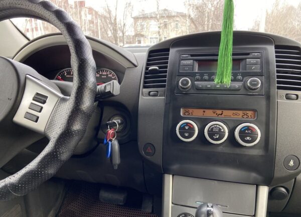 Купить Nissan Pathfinder с пробегом в Казани - 24 фото