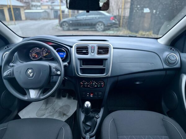 Купить Renault Sandero Stepway с пробегом в Казани - 31 фото