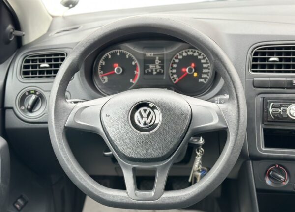 Купить Volkswagen Polo с пробегом в Казани - 29 фото