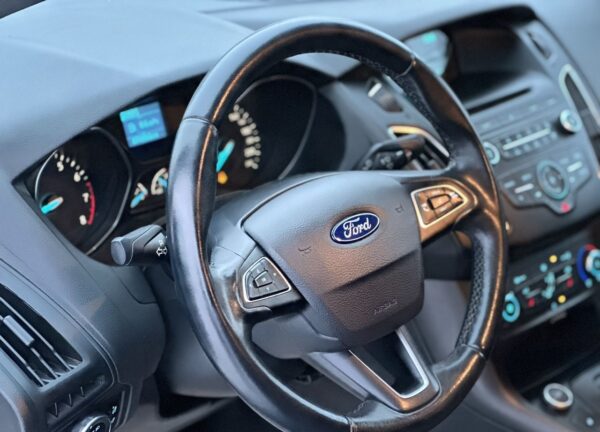 Купить Ford Focus с пробегом в Казани - 24 фото
