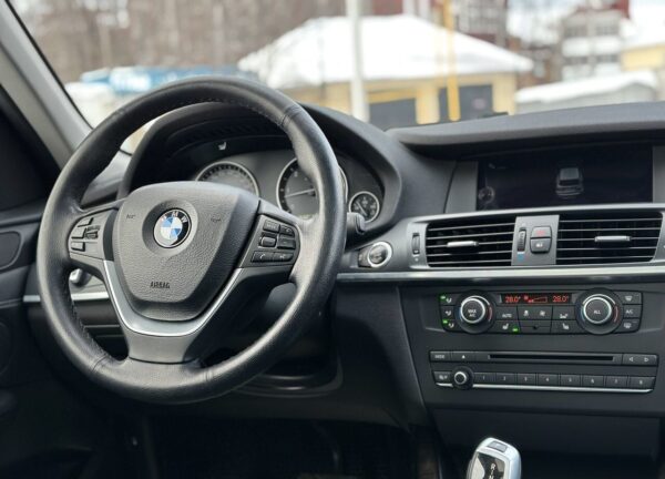 Купить BMW X3 с пробегом в Казани - 36 фото