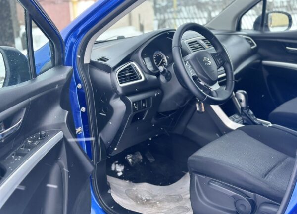 Купить Suzuki SX4 с пробегом в Казани - 14 фото