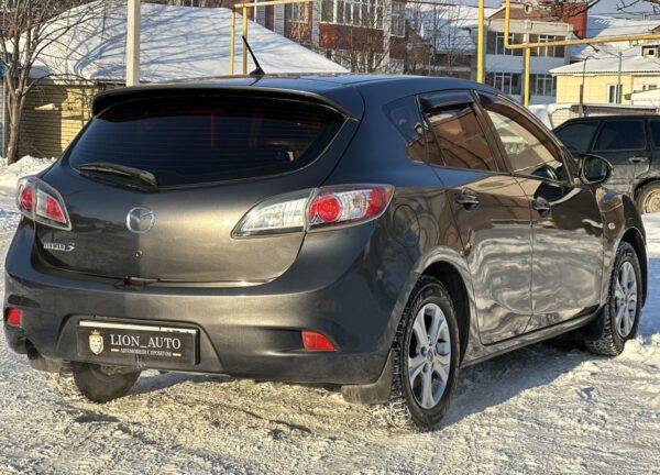 Купить Mazda 3 с пробегом в Казани - 5 фото