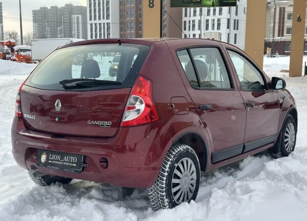 Купить Renault Sandero с пробегом в Казани - 7 фото