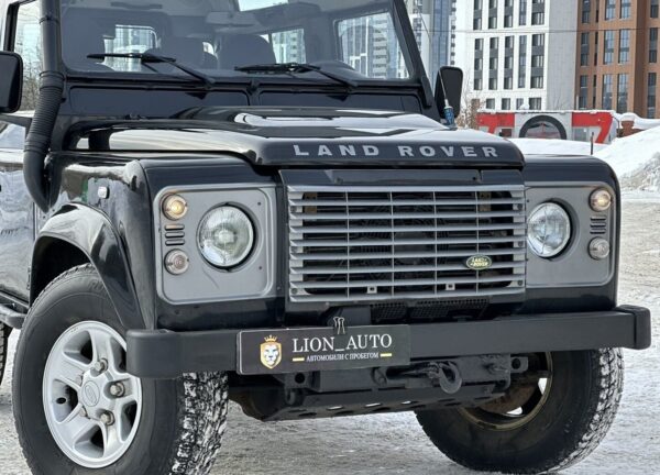 Купить Land Rover Defender с пробегом в Казани - 9 фото