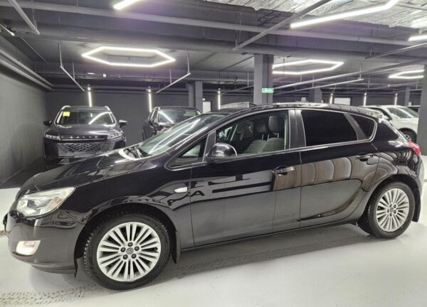 Купить Opel Astra с пробегом в Казани - 4 фото