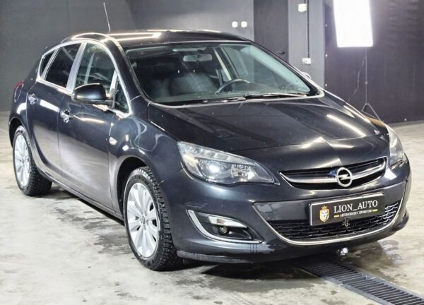 Купить Opel Astra с пробегом в Казани - 9 фото