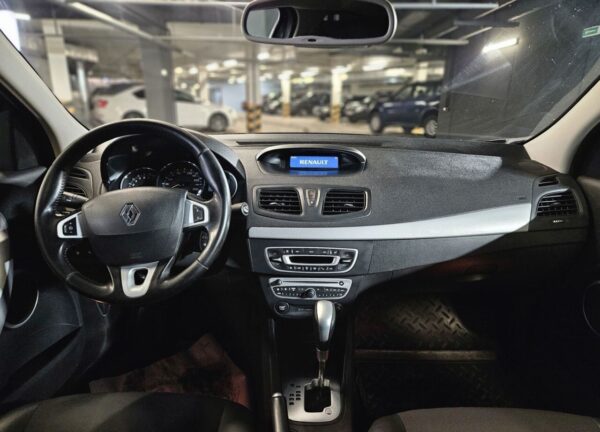 Купить Renault Fluence с пробегом в Казани - 23 фото