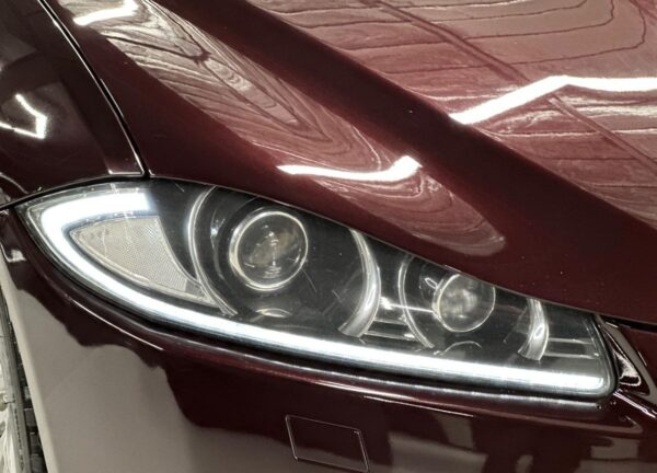 Купить Jaguar XF с пробегом в Казани - 16 фото