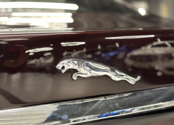 Купить Jaguar XF с пробегом в Казани - 37 фото