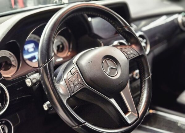 Купить Mercedes-Benz GLK 300 с пробегом в Казани - 16 фото