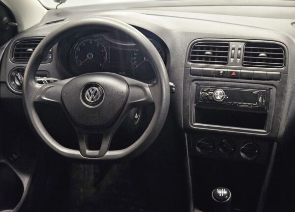 Купить Volkswagen Polo с пробегом в Казани - 17 фото
