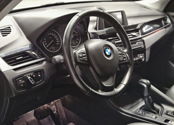 Купить BMW X1 с пробегом в Казани - 11 фото