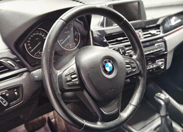 Купить BMW X1 с пробегом в Казани - 12 фото