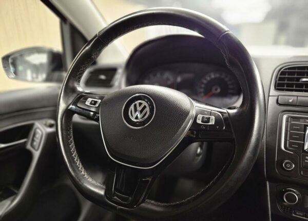 Купить Volkswagen Polo с пробегом в Казани - 19 фото