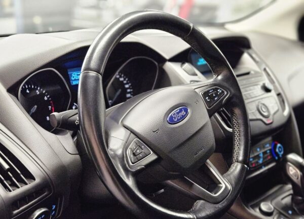 Купить Ford Focus с пробегом в Казани - 14 фото